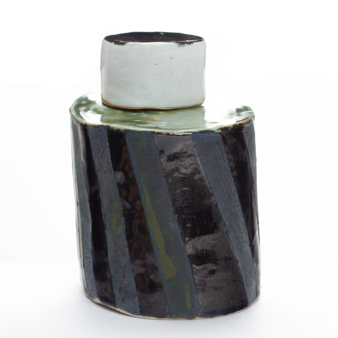 lidded vessel CW406Y236