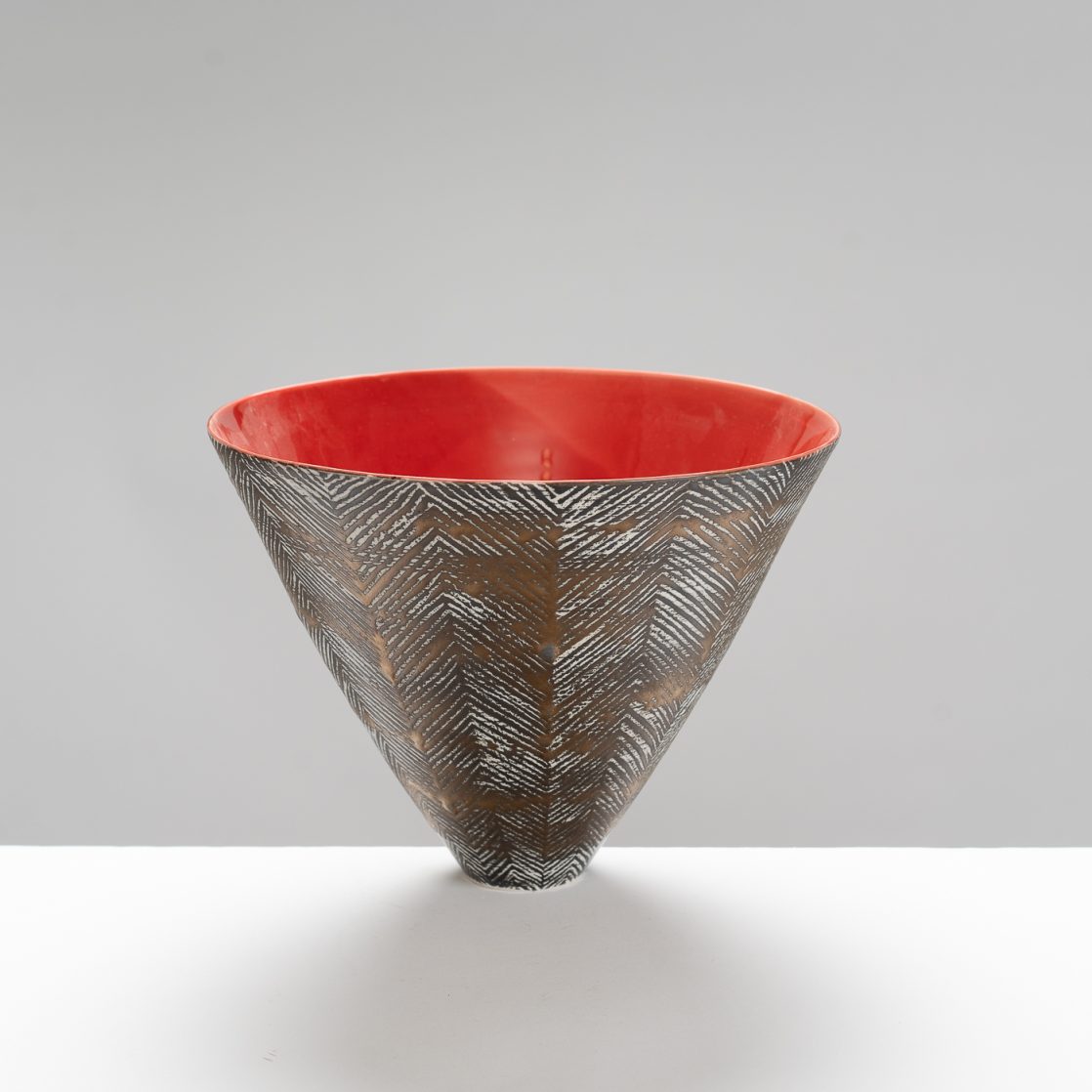 KK465Y533 Conical Bowl